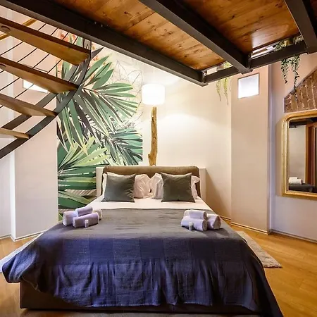 Ab - Via Del Carro 11 *