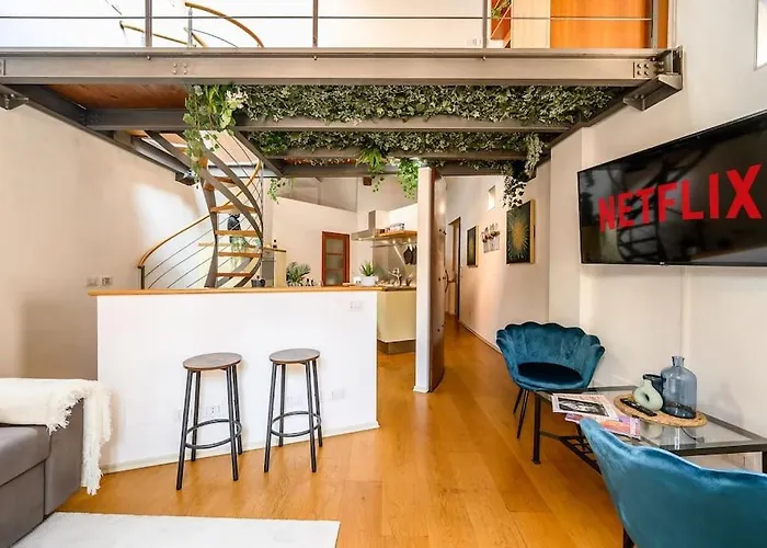 Ab - Via Del Carro 11 *