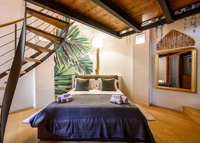 Ab - Via Del Carro 11 *