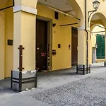 Ab - Via Del Carro 11 * Bologna