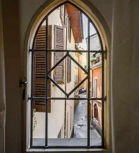 Ab - Via Del Carro 11 *