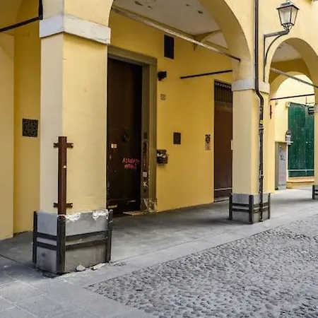 Ab Plus - Via Del Carro 11 * Bologna